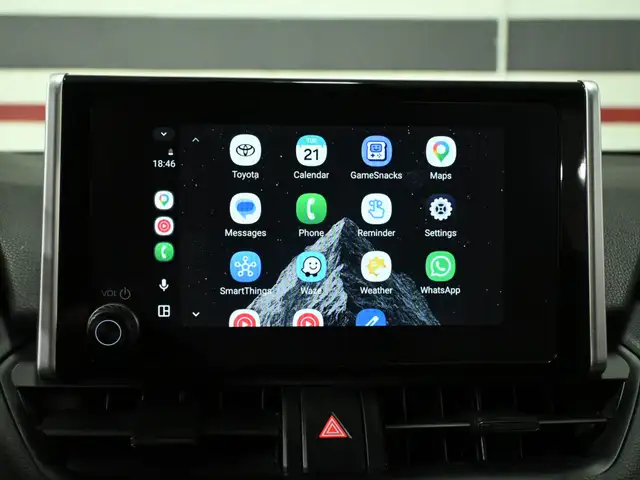 2024 Toyota RAV4 LE No Accident Radar Cruise Lane Assist Blind S - Photo 17