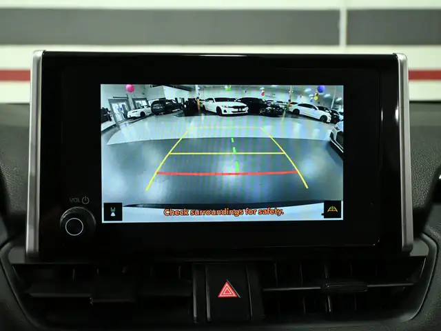 2024 Toyota RAV4 LE No Accident Radar Cruise Lane Assist Blind S - Photo 18