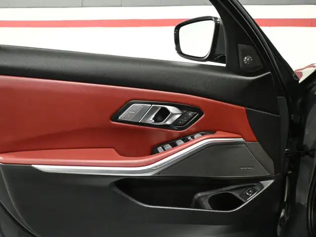 2023 BMW 3 Series 330i xDrive ///M No Accident Red Interior Shad - Photo 11