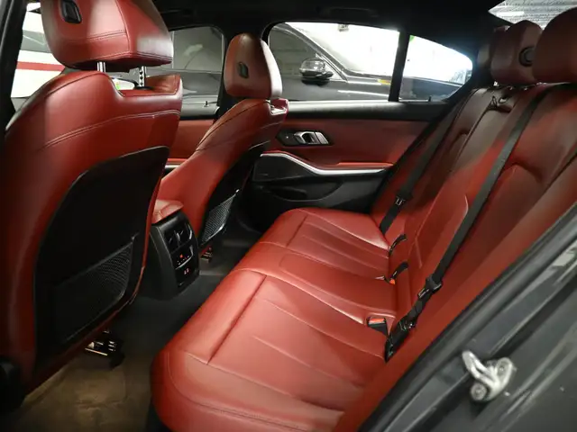 2023 BMW 3 Series 330i xDrive ///M No Accident Red Interior Shad - Photo 27