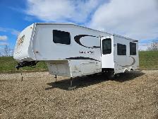2009 Gulf Stream 30FBHS 30 Ft T/A Fifth Wheel Trailer Canyon Tra