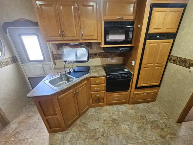 2009 Gulf Stream 30FBHS 30 Ft T/A Fifth Wheel Trailer Canyon Tra - Photo 13