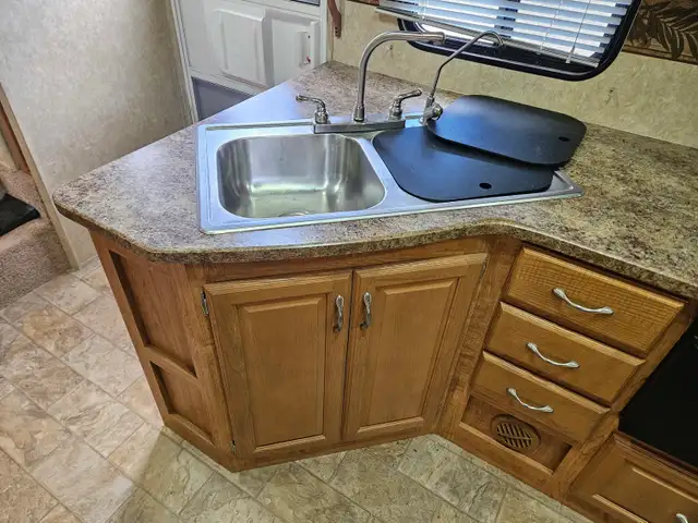 2009 Gulf Stream 30FBHS 30 Ft T/A Fifth Wheel Trailer Canyon Tra - Photo 14