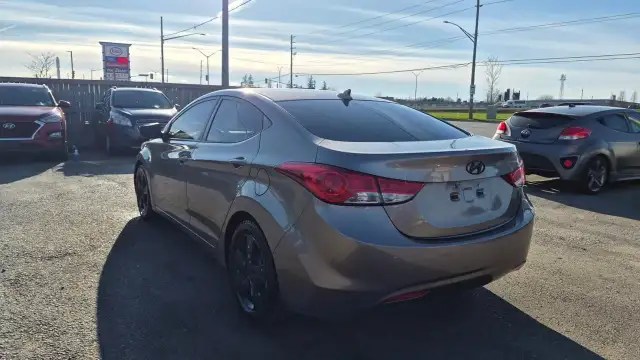 2013 Hyundai Elantra GLS, AUTO, NO ACCIDENTS, 174KMS, ALLOYS, CE - Photo 3