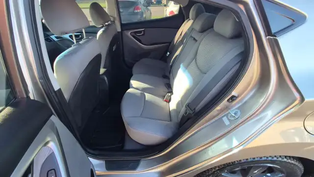 2013 Hyundai Elantra GLS, AUTO, NO ACCIDENTS, 174KMS, ALLOYS, CE - Photo 10