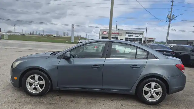 2012 Chevrolet Cruze LT TURBO, AUTO, SEDAN, ONLY 107KMS, CERTIFI - Photo 2