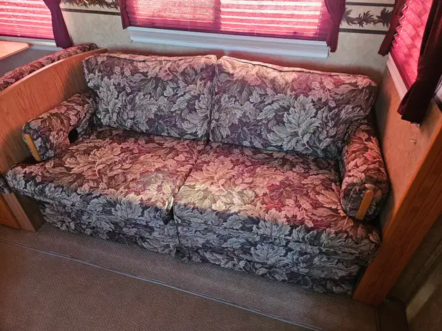 2004 Jayco 28FBS T/A Travel Trailer Designer - Photo 11