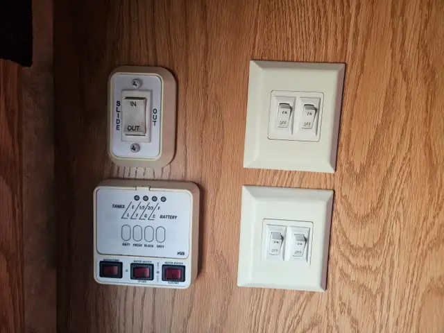 2004 Jayco 28FBS T/A Travel Trailer Designer - Photo 21