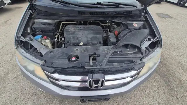 2016 Honda Odyssey Touring, WELL SERVICED, NO ACCIDENTS, AS IS - Photo 17