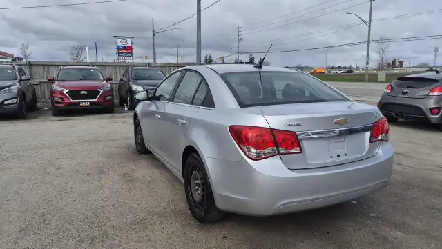 2012 Chevrolet Cruze LT TURBO, AUTO, ONLY 127KMS, SEDAN, CERTIFI - Photo 3