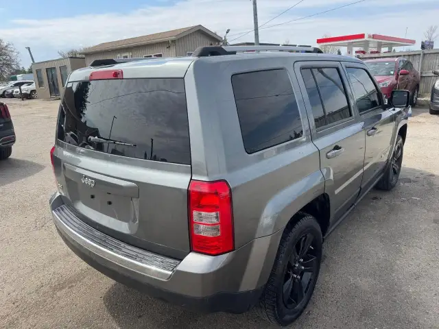 2012 Jeep Patriot NORTH, 4X4, 4CYL, ONLY 175KMS, SUV, CERTIFIED - Photo 5