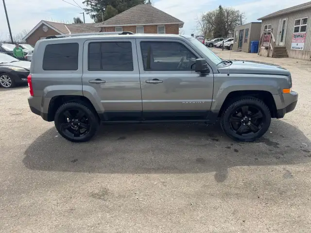 2012 Jeep Patriot NORTH, 4X4, 4CYL, ONLY 175KMS, SUV, CERTIFIED - Photo 6