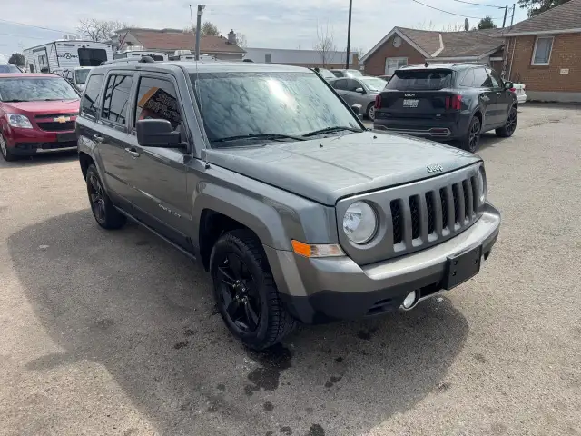 2012 Jeep Patriot NORTH, 4X4, 4CYL, ONLY 175KMS, SUV, CERTIFIED - Photo 7