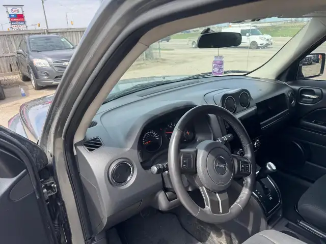 2012 Jeep Patriot NORTH, 4X4, 4CYL, ONLY 175KMS, SUV, CERTIFIED - Photo 11