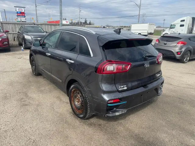 2019 Kia NIRO SX, EV, FULL ELECTRIC, 2 SETS OF WHEELS, CERT - Photo 3
