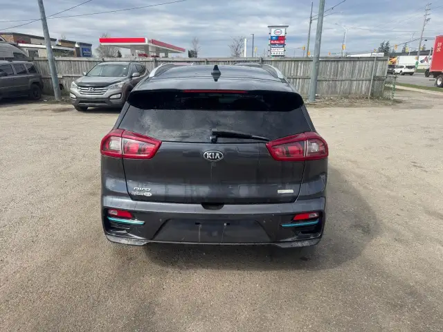 2019 Kia NIRO SX, EV, FULL ELECTRIC, 2 SETS OF WHEELS, CERT - Photo 4