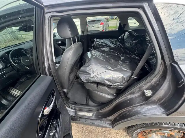 2019 Kia NIRO SX, EV, FULL ELECTRIC, 2 SETS OF WHEELS, CERT - Photo 10