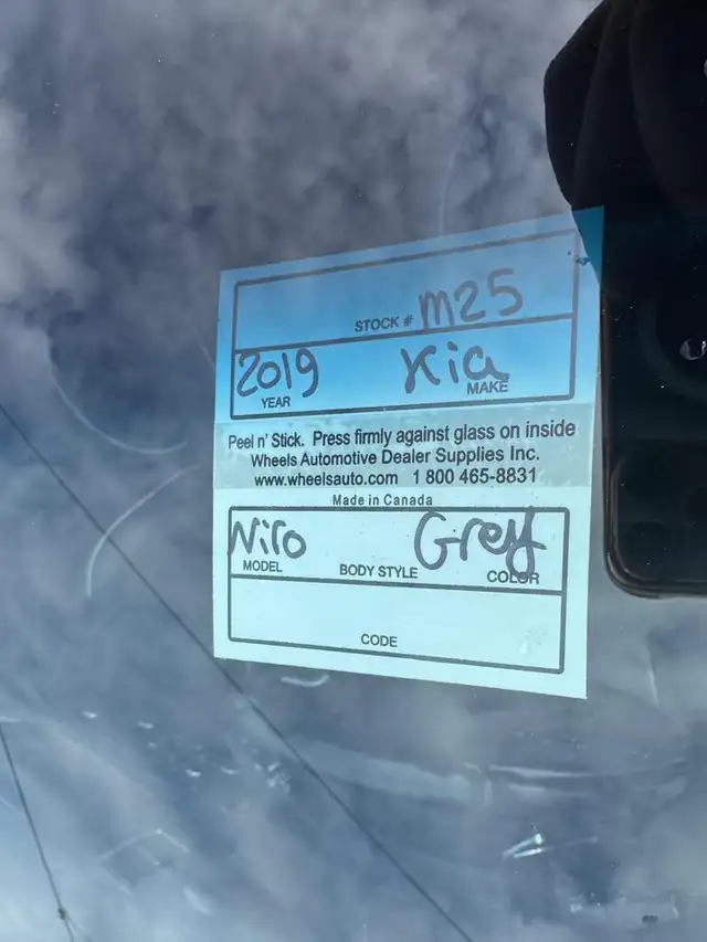 2019 Kia NIRO SX, EV, FULL ELECTRIC, 2 SETS OF WHEELS, CERT - Photo 17