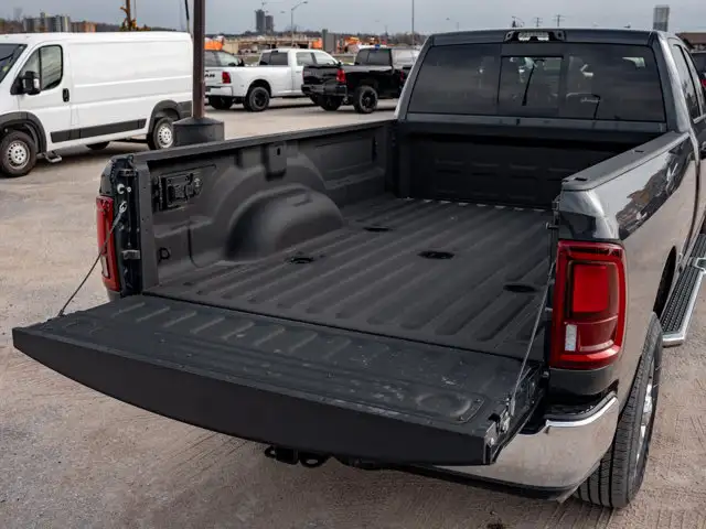 2025 Ram 2500 Big Horn - Photo 8