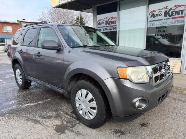 2009 FORD Escape XLT / AUTOMATIQUE / 4 CYLINDRES /