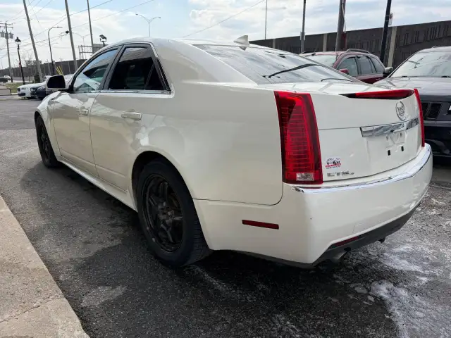 2010 CADILLAC CTS 4 / AWD / CUIR / TRES BEAU MODEL - Photo 6