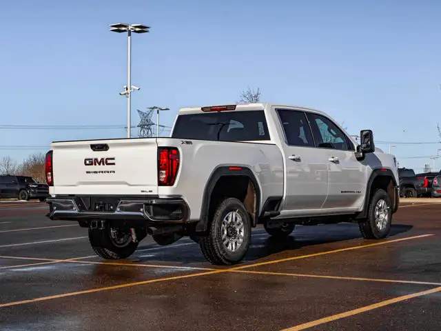 2026 GMC Sierra 2500HD SLE - Photo 8