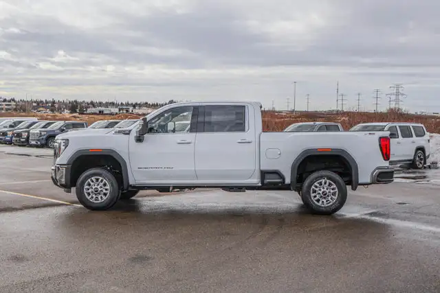 2026 GMC Sierra 2500HD SLE - Photo 5