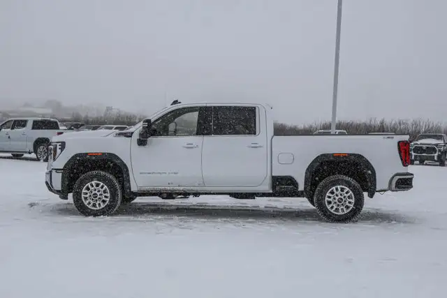 2026 GMC Sierra 2500HD SLE - Photo 5