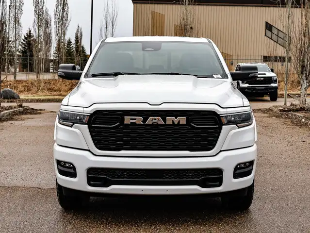 2025 Ram 1500 Big Horn Sport 3.0L - Photo 3