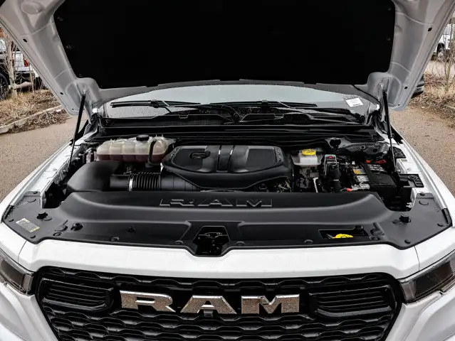 2025 Ram 1500 Big Horn Sport 3.0L - Photo 9
