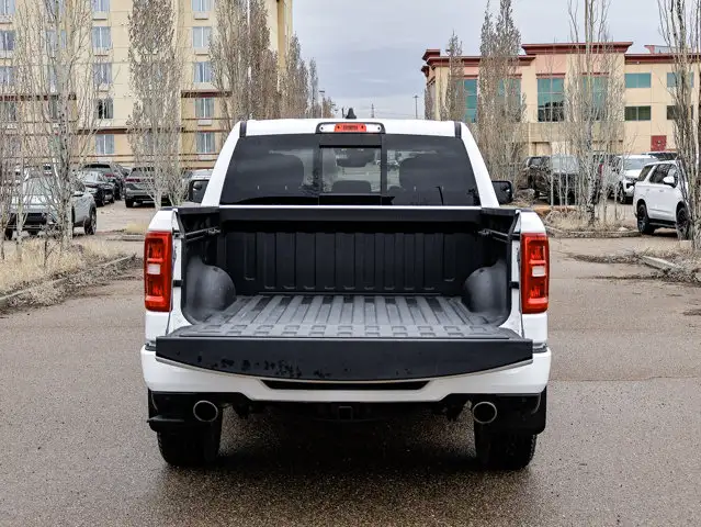 2025 Ram 1500 Big Horn Sport 3.0L - Photo 15