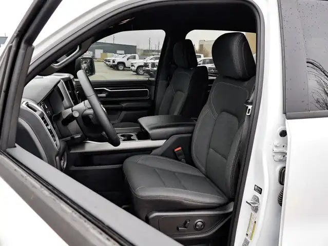 2025 Ram 1500 Big Horn Sport 3.0L - Photo 16