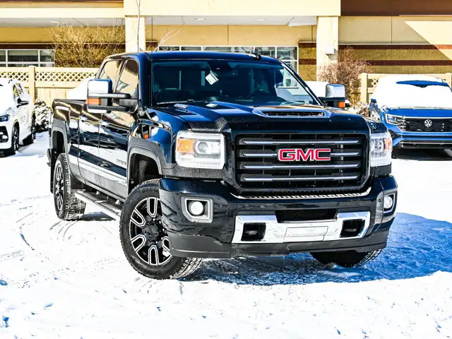 2019 GMC Sierra 2500HD SLT 6.6L - Photo 2