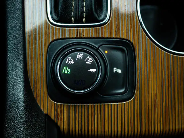 2018 GMC Acadia SLE-2 3.6L - Photo 28