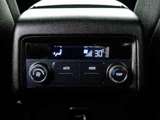 2018 GMC Acadia SLE-2 3.6L - Photo 32