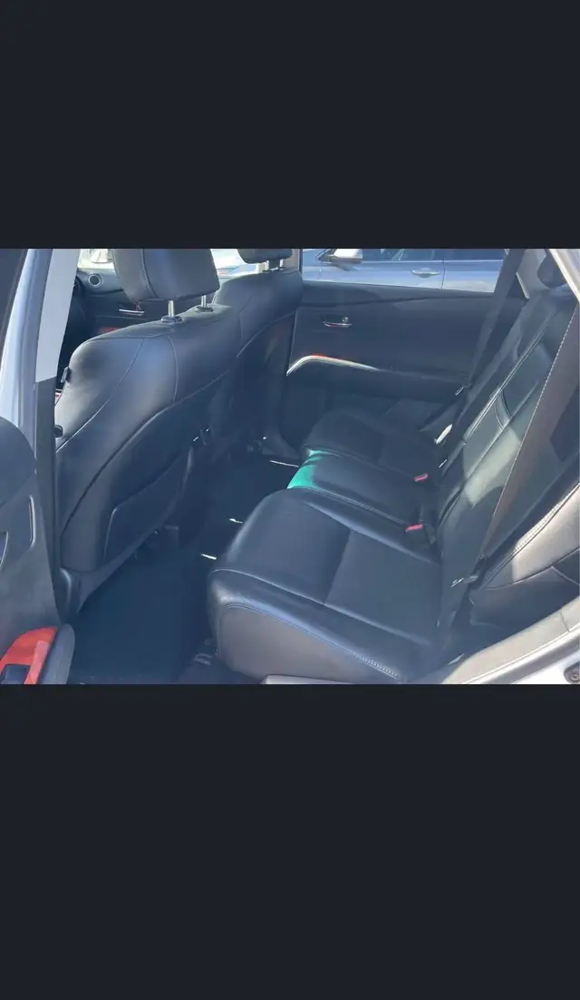 2010 Lexus RX AWD 4dr - Photo 2