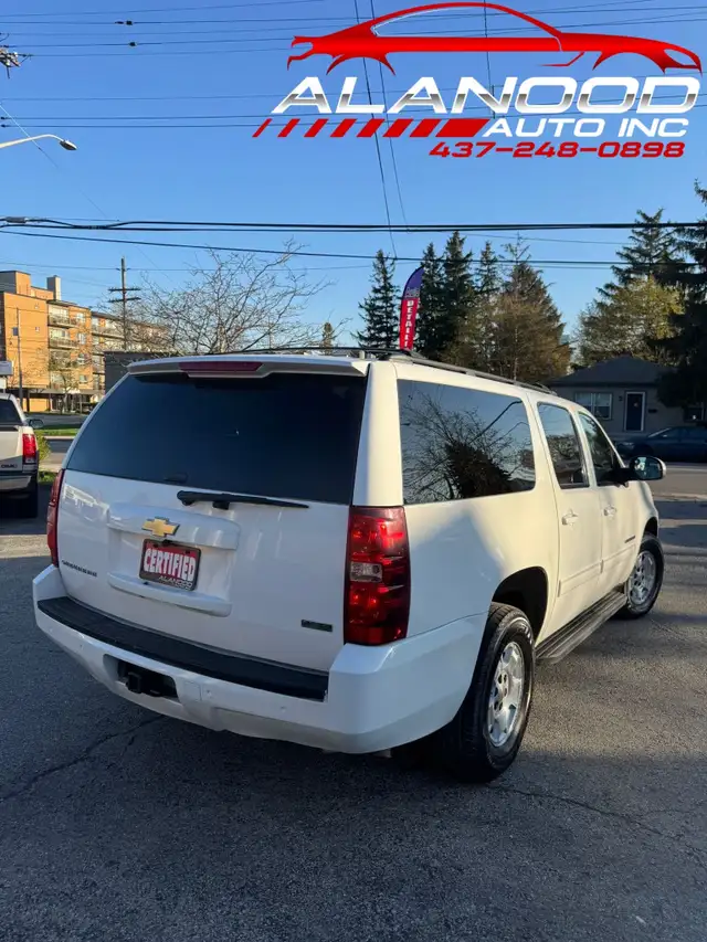 2010 Chevrolet Suburban 4WD 4dr 1500 LT (Certified) - Photo 5