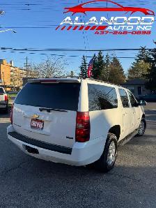 2010 Chevrolet Suburban 4WD 4dr 1500 LT (Certified) - Photo 5