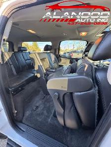 2010 Chevrolet Suburban 4WD 4dr 1500 LT (Certified) - Photo 12