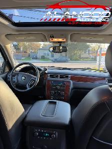 2010 Chevrolet Suburban 4WD 4dr 1500 LT (Certified) - Photo 16