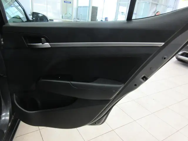 HYUNDAI ELANTRA 2020 PREFERRED AUTOMATIQUE 112 900 KM TOUT EQUIP - Photo 12