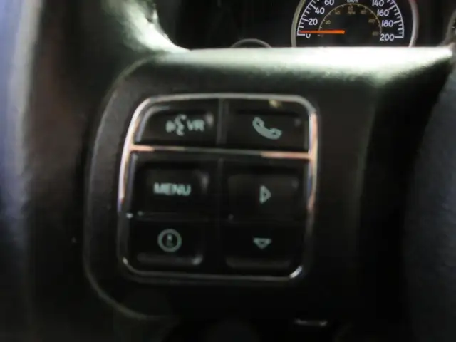 JEEP WRANGLER 2017 UNLIMITED SAHARA V-6 3.6 LITRES 4X4 GPS NAVIG - Photo 10