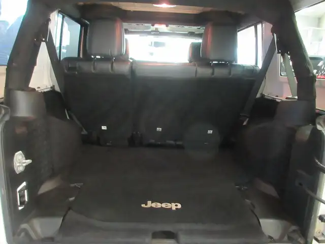 JEEP WRANGLER 2017 UNLIMITED SAHARA V-6 3.6 LITRES 4X4 GPS NAVIG - Photo 17