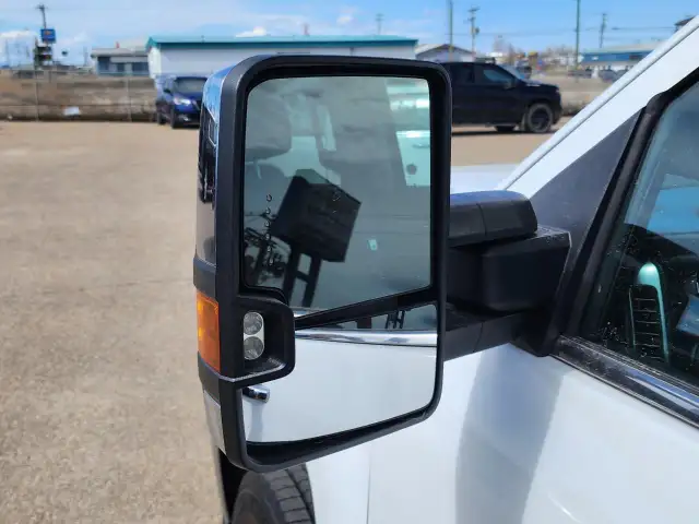 2016 Chevrolet Silverado 3500HD LTZ - Photo 7