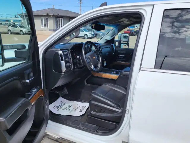 2016 Chevrolet Silverado 3500HD LTZ - Photo 8