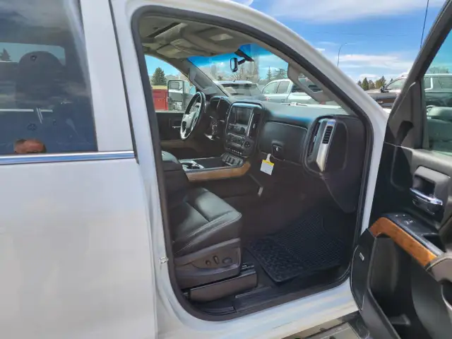 2016 Chevrolet Silverado 3500HD LTZ - Photo 23