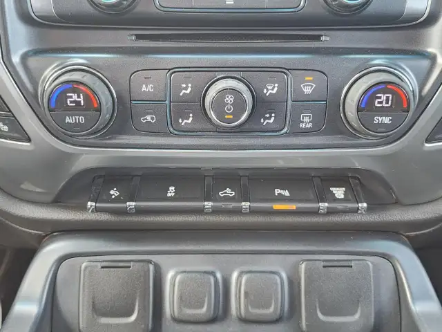 2016 Chevrolet Silverado 3500HD LTZ - Photo 35