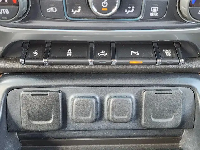 2016 Chevrolet Silverado 3500HD LTZ - Photo 38