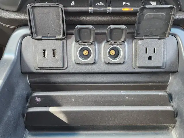 2016 Chevrolet Silverado 3500HD LTZ - Photo 39