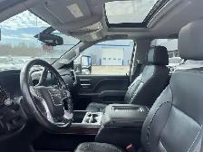 2019 GMC Sierra 2500HD SLT - Photo 3